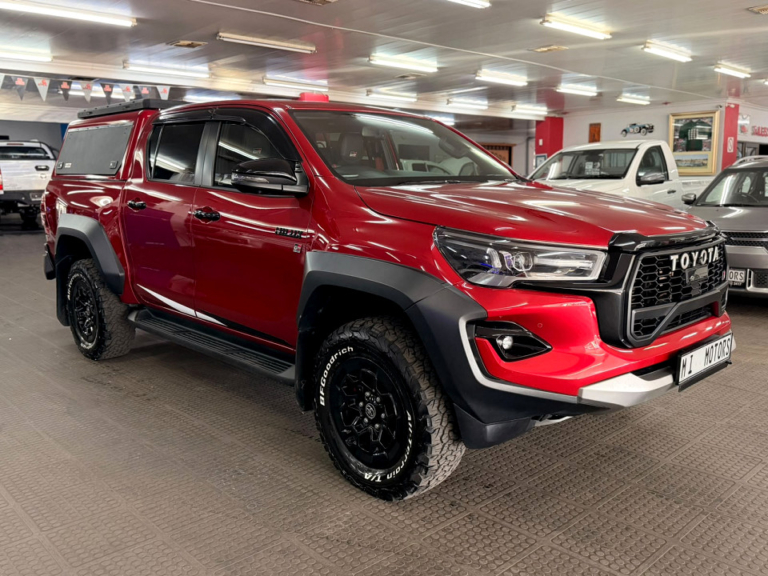 2025 TOYOTA HILUX 2.8 GD-6 GR-S D CAB 6AT 4X4